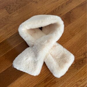 Plush Faux Fur Scarf - Cream